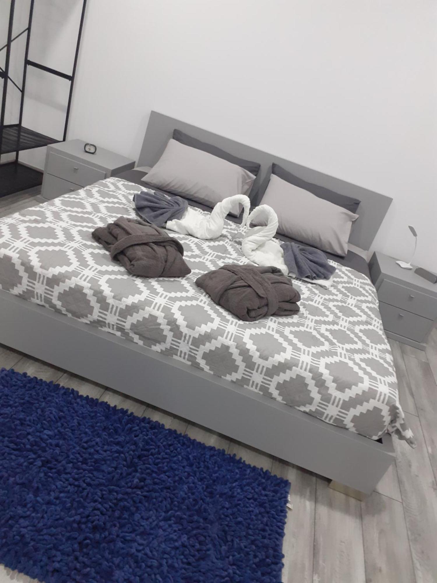 Deluxe Yiota'S Studio ! Klorakas Habitación foto